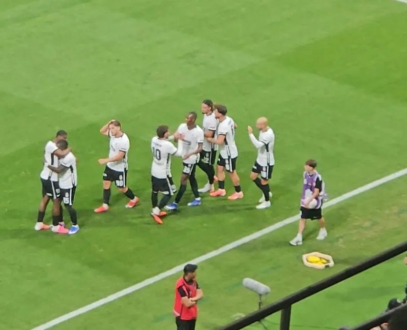 Vaclav Cerny'den tribünlere tekrar tepki! 4 vaclav cernyden tribunlere tekrar tepki 2 6IdzCCdR
