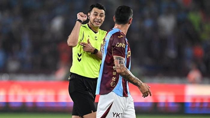 'Vasat bir hakem performansı' Süper Lig'de 2.haftanın hakem raporu! 'Maçın gidişatını direkt etkiledi' 10 vasat bir hakem performansi super ligde 2haftanin hakem raporu macin gidisatini direkt etkiledi 8 AytTOYnU