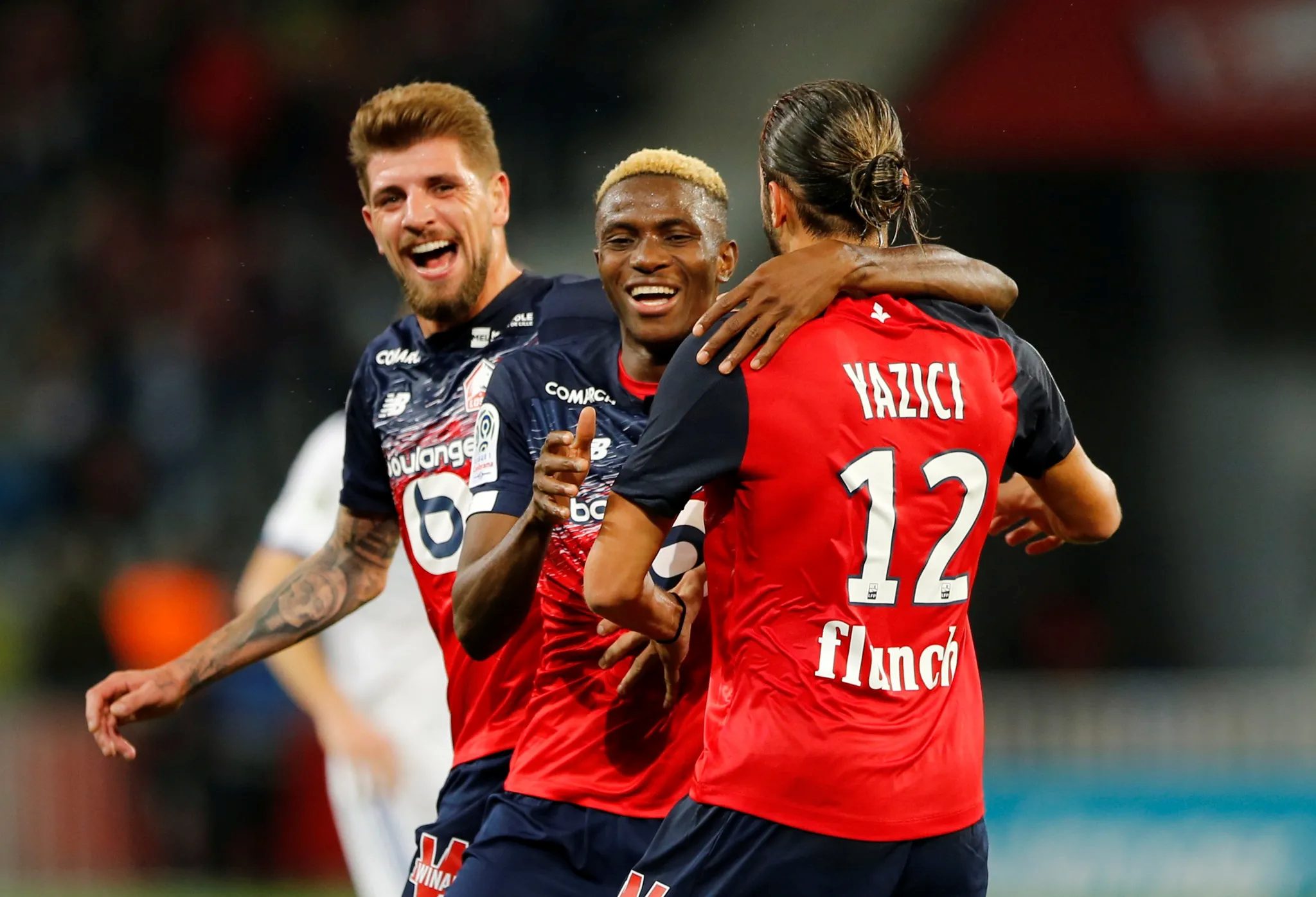 victor osimhen icin psg sesleri fransiz gazeteci transferin perde arkasini acikladi 13 EKwOn1aH