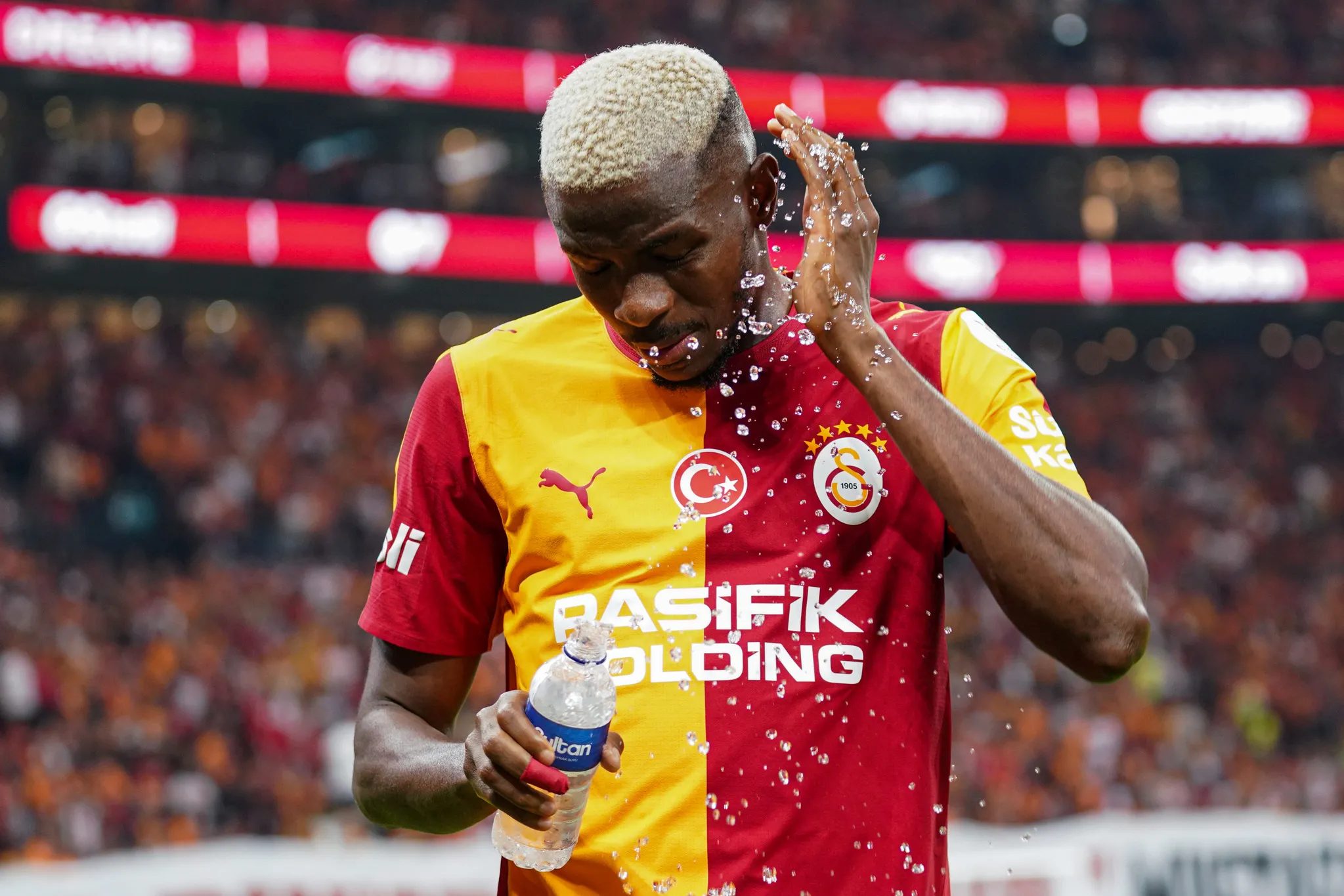 victor osimhen icin psg sesleri fransiz gazeteci transferin perde arkasini acikladi 2 IdusMzWF