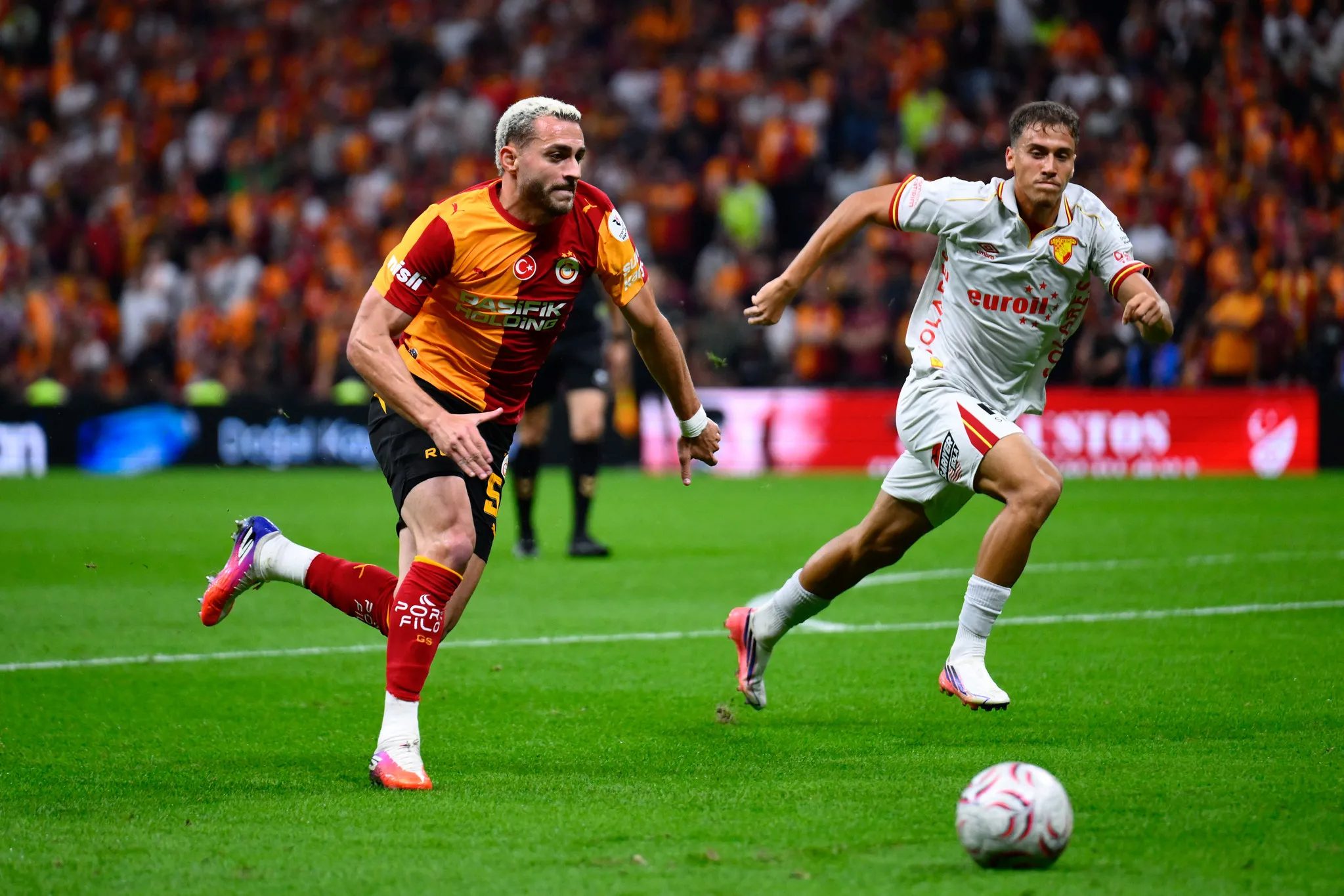 Victor Osimhen'den Sporting maçı öncesi flaş hamle! O isimle şahsen görüştü ve... 9 victor osimhenden sporting maci oncesi flas hamle o isimle sahsen gorustu ve 7 EApNq2JS