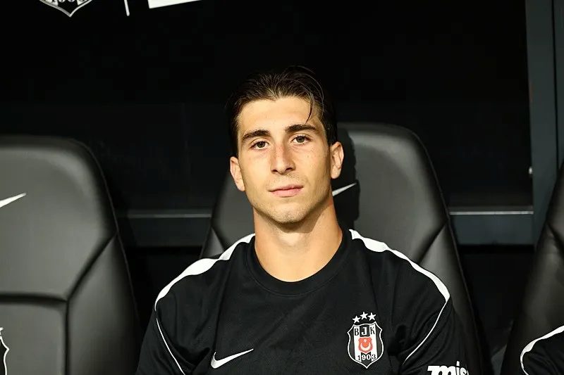 Vincenzo Italiano'dan şok transfer itirafı! Vlahovic ve Lucumi... 5 vincenzo italianodan sok transfer itirafi vlahovic ve lucumi 3 qfKzJHrk