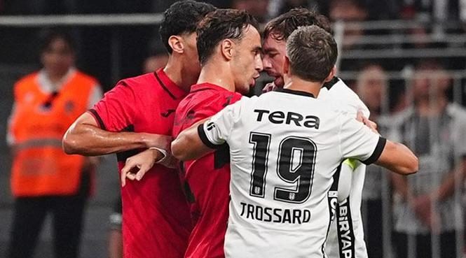 Vlahovic hat-trick yaptı, Kartal Çorum'a patladı... (ÖZET-GOLLER) Beşiktaş - Çorum FK maç sonucu 6-2 11 vlahovic hat trick yapti kartal coruma patladi ozet goller besiktas corum fk mac sonucu 6 2 wTASZqhf