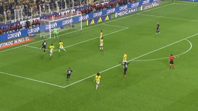 Vlahovic topu ağlara gönderdi, öncesinde faul düdüğü çaldı 7 vlahovic topu aglara gonderdi oncesinde faul dudugu caldi y1Osn1vs