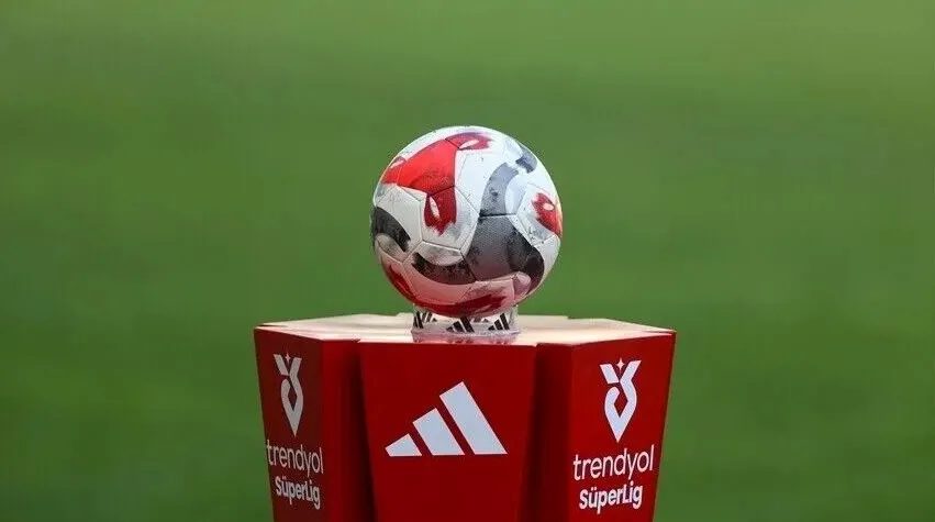 yapay zeka trendyol super lig sampiyonunu acikladi 4 puan farkla 1 HTREnMAB