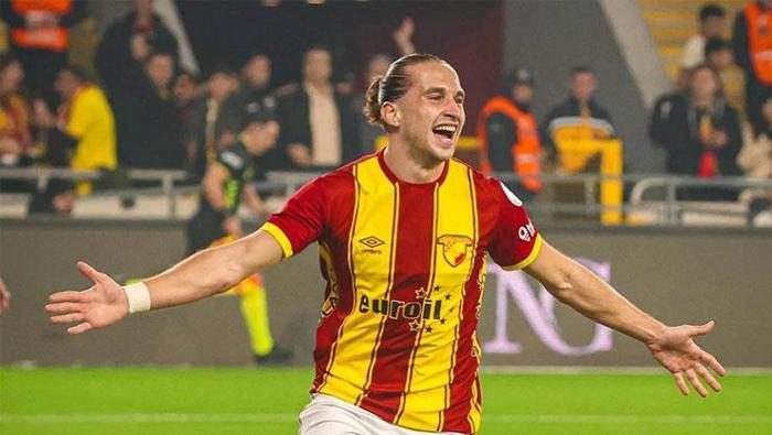 Yeşil ışık yaktı! Galatasaray'dan Arda Okan Kurtalan bombası 4 yesil isik yakti galatasaraydan arda okan kurtalan bombasi 2 PU5iWTVy