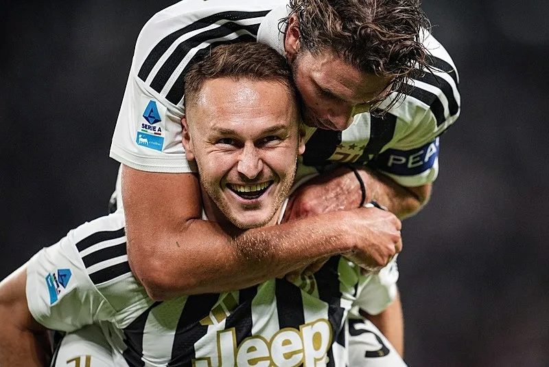 Yıldız orta saha Beşiktaş'a "Evet" dedi! Beşiktaş'ın Teun Koppmeiners için teklifi... 2 yildiz orta saha besiktasa evet dedi besiktasin teun koppmeiners icin teklifi 0 DWDNpTOU
