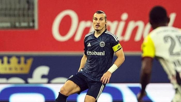 45.5 milyon euro buhar oldu! Fenerbahçe'de büyük hayal kırıklığı 6 455 milyon euro buhar oldu fenerbahcede buyuk hayal kirikligi 4 AOAMNYy7