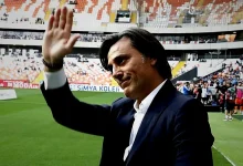 a ulusal futbol grubunda yollarin ayrildigi teknik yonetici montelladan veda mesaji vnsSe4Fs