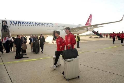 A Ulusal Grubumuz, Liège'de 46 a ulusal grubumuz li gede 44 Cj8ZnXit