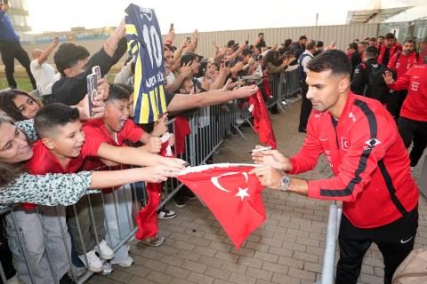 A Ulusal Grubumuz, Liège'de 48 a ulusal grubumuz li gede 46 nQJv1BzJ