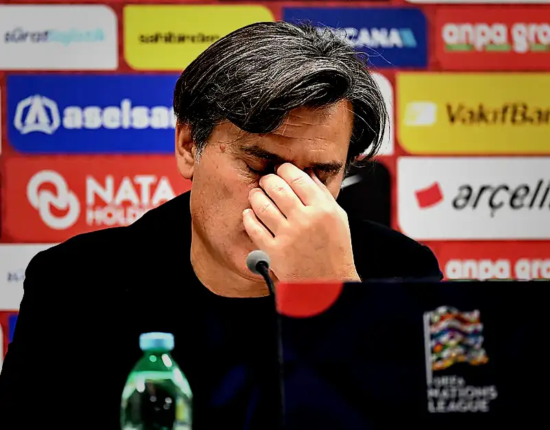 A Ulusal Grubumuzda Montella ile yollar ayrılıyor! İşte tazminatı 8 a ulusal grubumuzda montella ile yollar ayriliyor iste tazminati 6 YHArIENJ