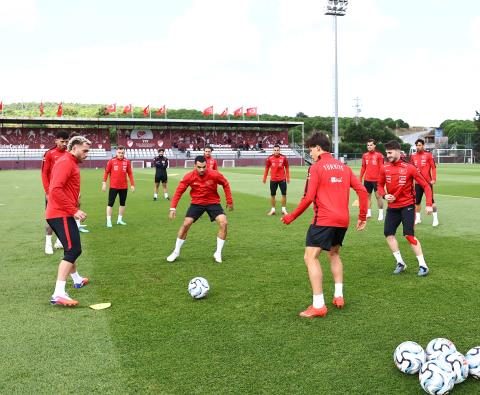 A Ulusal Grup, Belçika Seyahati Öncesi Riva'da Çalıştı 14 a ulusal grup belcika seyahati oncesi rivada calisti 12