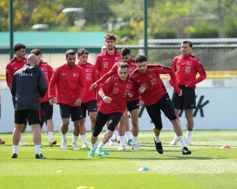 A Ulusal Grup, Belçika Seyahati Öncesi Riva'da Çalıştı 16 a ulusal grup belcika seyahati oncesi rivada calisti 14 JPlNqTNW