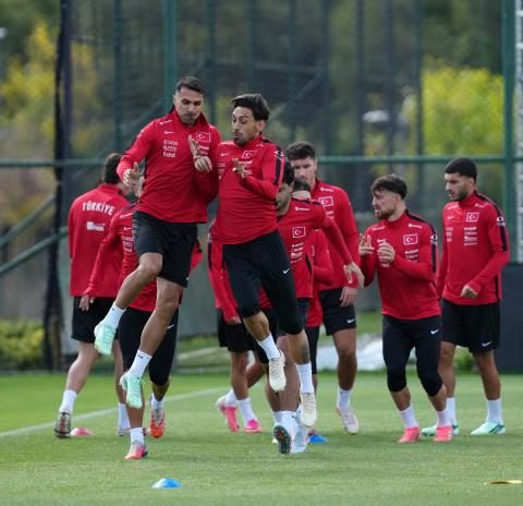 A Ulusal Grup, Belçika Seyahati Öncesi Riva'da Çalıştı 20 a ulusal grup belcika seyahati oncesi rivada calisti 18 g7pb2lpl