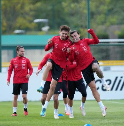A Ulusal Grup, Belçika Seyahati Öncesi Riva'da Çalıştı 23 a ulusal grup belcika seyahati oncesi rivada calisti 21 Qwd3u2vm