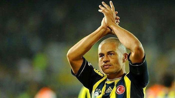 Alex de Souza'dan Fenerbahçe sözleri! 'Keşke alanda olsam! Derbiyi izledim ve...' 3 alex de souzadan fenerbahce sozleri keske alanda olsam derbiyi izledim ve 1 Ysif62hg