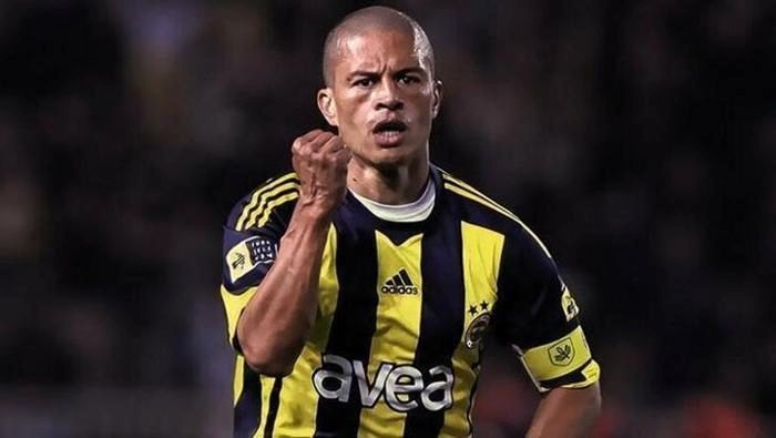 Alex de Souza'dan Fenerbahçe sözleri! 'Keşke alanda olsam! Derbiyi izledim ve...' 13 alex de souzadan fenerbahce sozleri keske alanda olsam derbiyi izledim ve 11 nf5BsZMg