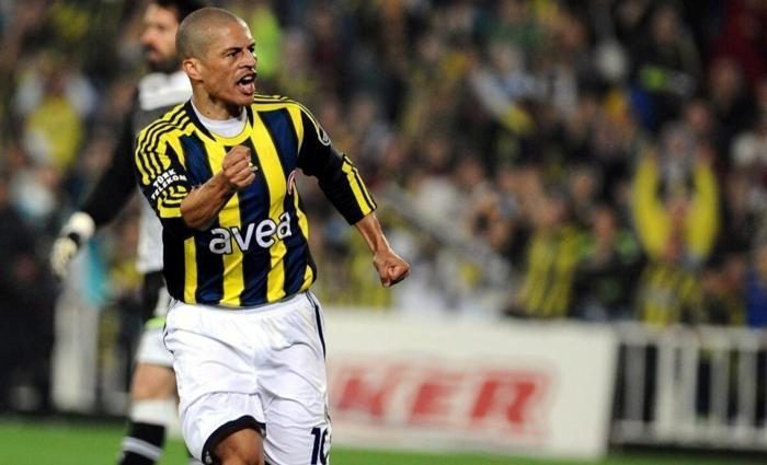 Alex de Souza'dan Fenerbahçe sözleri! 'Keşke alanda olsam! Derbiyi izledim ve...' 6 alex de souzadan fenerbahce sozleri keske alanda olsam derbiyi izledim ve 4 bXizPzPI