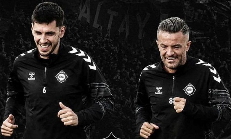 Altay'dan kaptanlara veda; Ceyhun Gülselam ve Özgür Özkaya futbolu bıraktı 1 altaydan kaptanlara veda ceyhun gulselam ve ozgur ozkaya futbolu birakti vIB4YfAt