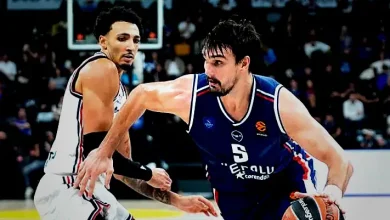 anadolu efes ust uste 3 yenilgisini aldi eLej1AvR
