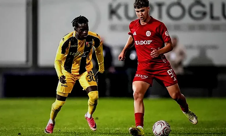 Antalyaspor deplasmanda İstanbulspor'u mağlup etti! 1 antalyaspor deplasmanda istanbulsporu maglup etti RwmSTJlE