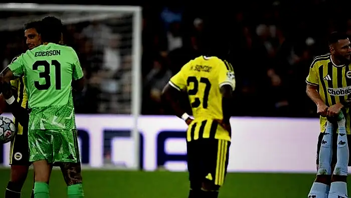 Aston Villa - Fenerbahçe maçının akabinde çok sert tenkitler: 'İnadınız bitiriyor!' | 'Hesabını vermeli' 5 aston villa fenerbahce macinin akabinde cok sert tenkitler inadiniz bitiriyor hesabini vermeli Vs8dQ4Qy