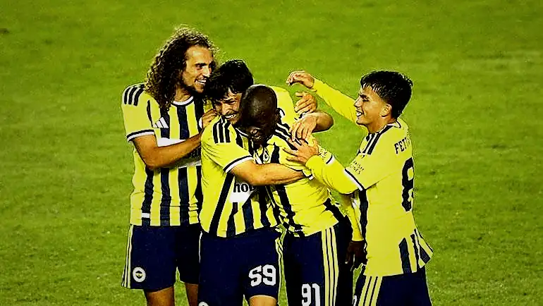 Aston Villa öncesi rotasyon tercihi! İsmail Kartal kararını verdi 3 aston villa oncesi rotasyon tercihi ismail kartal kararini verdi 1 LjSh2Zwj
