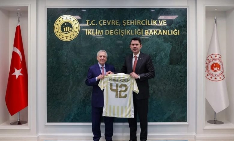 Bakan Murat Kurum, Fenerbahçe Kulübü Lideri Aziz Yıldırım'ı ağırladı 1 bakan murat kurum fenerbahce kulubu lideri aziz yildirimi agirladi EyZAuTJg