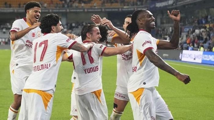 Başakşehir - Galatasaray maçının akabinde dikkat çeken yorum: 'Osimhen'siz çok zor!' | 'Kafası alanda değil' 6 basaksehir galatasaray macinin akabinde dikkat ceken yorum osimhensiz cok zor kafasi alanda