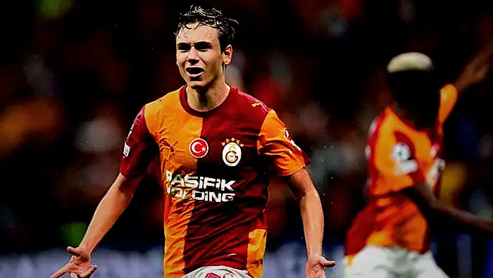 Batrakov'dan Galatasaray-Barcelona maçı sonrası olay sözler! 'Pedri her şeyi harika yapıyor' 4 batrakovdan galatasaray barcelona maci sonrasi olay sozler pedri her seyi harika yapiyor 2 A9a3icV4