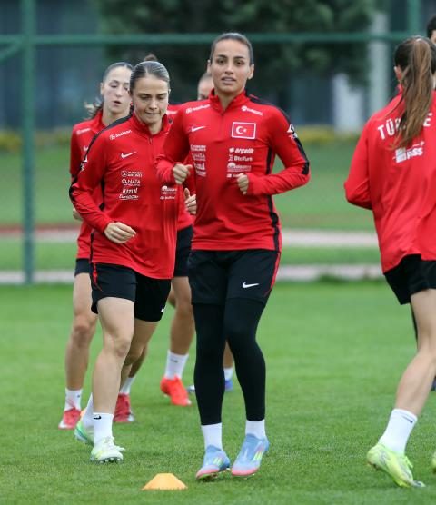 Bayan A Ulusal Grubumuzun Slovenya Maçları Hazırlıkları Devam Ediyor 19 bayan a ulusal grubumuzun slovenya maclari hazirliklari devam ediyor 17 2NvivYOC