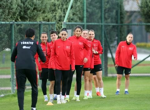 Bayan A Ulusal Grubumuzun Slovenya Maçları Hazırlıkları Devam Ediyor 7 bayan a ulusal grubumuzun slovenya maclari hazirliklari devam ediyor 5 Y82fBpec