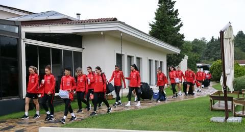 bayan a ulusal kadromuz slovenya maclari hazirliklarina basladi 2