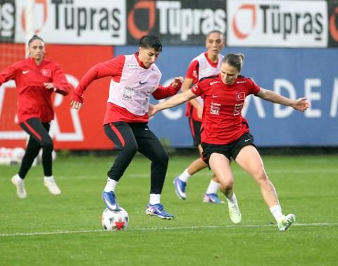 bayan a ulusal kadromuz slovenya maclari hazirliklarina basladi 23 lWBUi7pQ