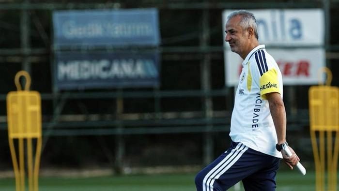 Beşiktaş derbisi öncesi Fenerbahçe'de İsmail Kartal'dan oyuncularına uyarı! 'Amacımız bu olmalı' 2 besiktas derbisi oncesi fenerbahcede ismail kartaldan oyuncularina uyari amacimiz bu olmali 0 CXQd35K4