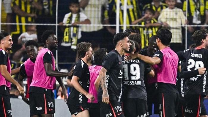 Beşiktaş'ın Fenerbahçe galibiyetinde üstün oyuna vurgu yaptı: 'Fenerbahçe'yi çaresiz gösterdi' | 'Italiano'nun zaferi' 3 besiktasin fenerbahce galibiyetinde ustun oyuna vurgu yapti fenerbahceyi caresiz gosterdi italianonun zaferi 1 k8HWOBRp