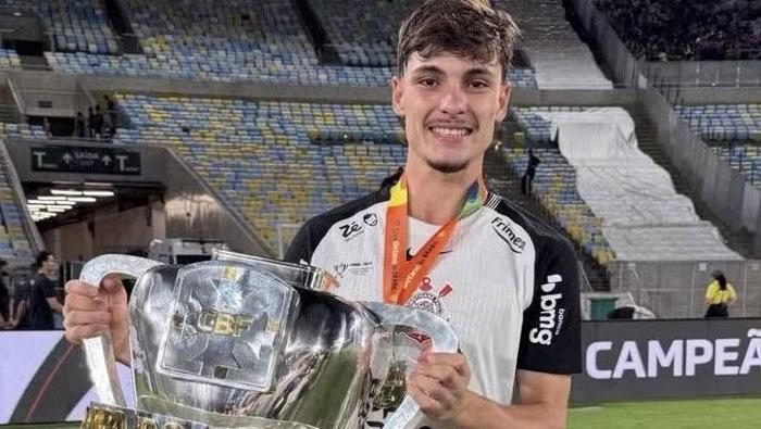 Beşiktaş'ın son gün transferine pürüz oldu! Menajeri açıkladı: 'Projeye güvenmedim' 6 besiktasin son gun transferine puruz oldu menajeri acikladi projeye guvenmedim 4 jetT94O8