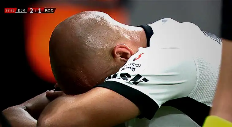 besiktasli yildiz isim sakatlik yasadi derbi oncesi kotu haber 34cry3qs