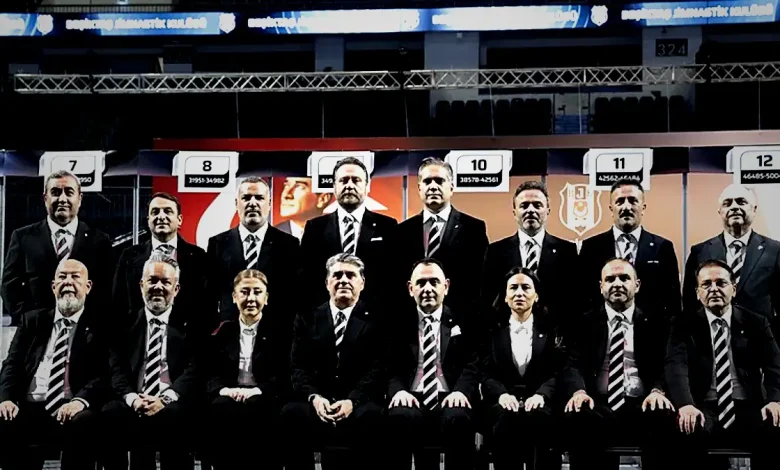 Beşiktaş’ta Serdal Adalı ve yönetim kurulu üyeleri mazbatalarını aldı 1 besiktasta serdal adali ve yonetim kurulu uyeleri mazbatalarini aldi kYSeUrIZ