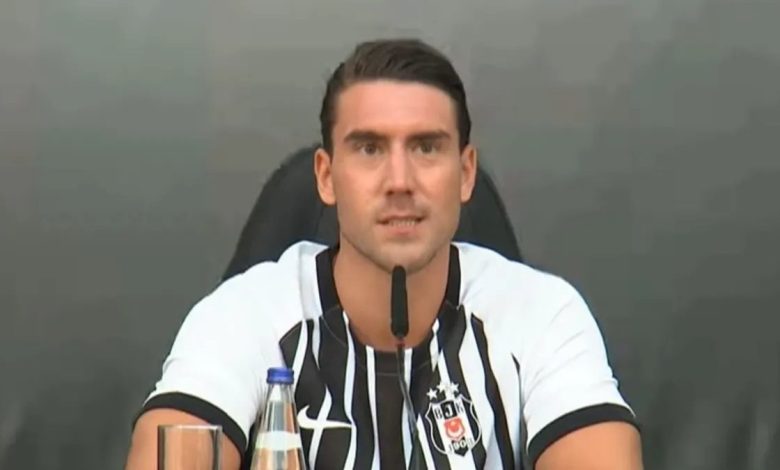 Beşiktaş'ta Vlahovic için imza töreni düzenlendi! 1 besiktasta vlahovic icin imza toreni duzenlendi ZcjWvlOz