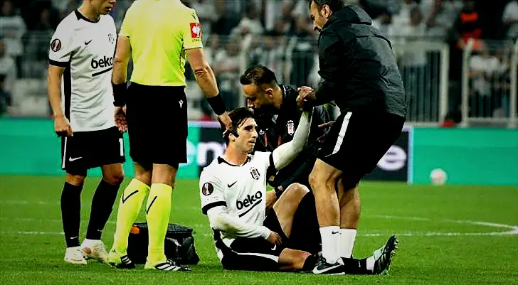 Beşiktaş'tan sakatlık açıklaması! 1 besiktastan sakatlik aciklamasi 3OuuRwEM