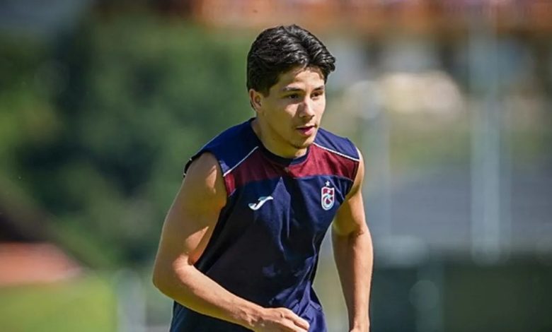 bouchouari goz doldurdu x7VcNNJs