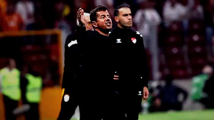 'Bu kadar vurdum duymaz bir oyuncuya sabır etmek anlaşılır üzere değil' Spor müellifleri Galatasaray-Kasımpaşa maçını yorumladı 5 bu kadar vurdum duymaz bir oyuncuya sabir etmek anlasilir uzere degil spor muellifleri galatasaray kasimpasa jw5R3nCW