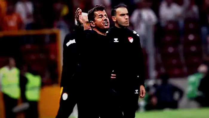 'Bu kadar vurdumduymaz bir oyuncuya sabır etmek anlaşılır üzere değil' Spor müellifleri Galatasaray-Kasımpaşa maçını yorumladı 5 bu kadar vurdumduymaz bir oyuncuya sabir etmek anlasilir uzere degil spor muellifleri galatasaray kasimpasa macini hUjPGRgD