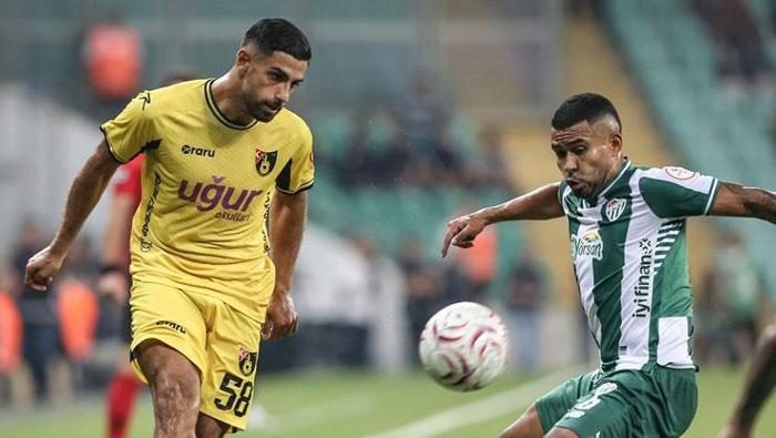 Bursaspor - İstanbulspor maçında skandal karar! Hakem taçtan ofsayt verdi 2 bursaspor istanbulspor macinda skandal karar hakem tactan ofsayt verdi 0 leQZN6vB