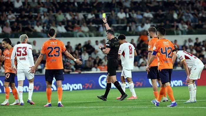 'Çok büyük bir hakem hatası' 4'üncü haftanın hakem raporu ortaya çıktı! Fenerbahçe-Beşiktaş derbisinde 9 cok buyuk bir hakem hatasi 4uncu haftanin hakem raporu ortaya cikti fenerbahce besiktas derbisinde 7