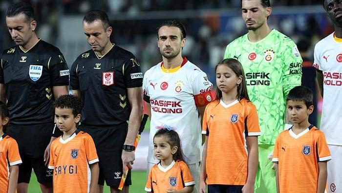 'Çok büyük bir hakem hatası' 4'üncü haftanın hakem raporu ortaya çıktı! Fenerbahçe-Beşiktaş derbisinde 10 cok buyuk bir hakem hatasi 4uncu haftanin hakem raporu ortaya cikti fenerbahce besiktas derbisinde 8 4uzqCF1a