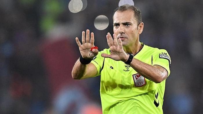 'Çok büyük bir hakem hatası' 4'üncü haftanın hakem raporu ortaya çıktı! Fenerbahçe-Beşiktaş derbisinde 11 cok buyuk bir hakem hatasi 4uncu haftanin hakem raporu ortaya cikti fenerbahce besiktas derbisinde 9 9UR5Em19