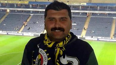 Derbiyi izlerken kalp krizi geçiren Fenerbahçeli gazinin cenazesi Mersin'de defnedildi 5 derbiyi izlerken kalp krizi geciren fenerbahceli gazinin cenazesi mersinde defnedildi UlnFSFQx